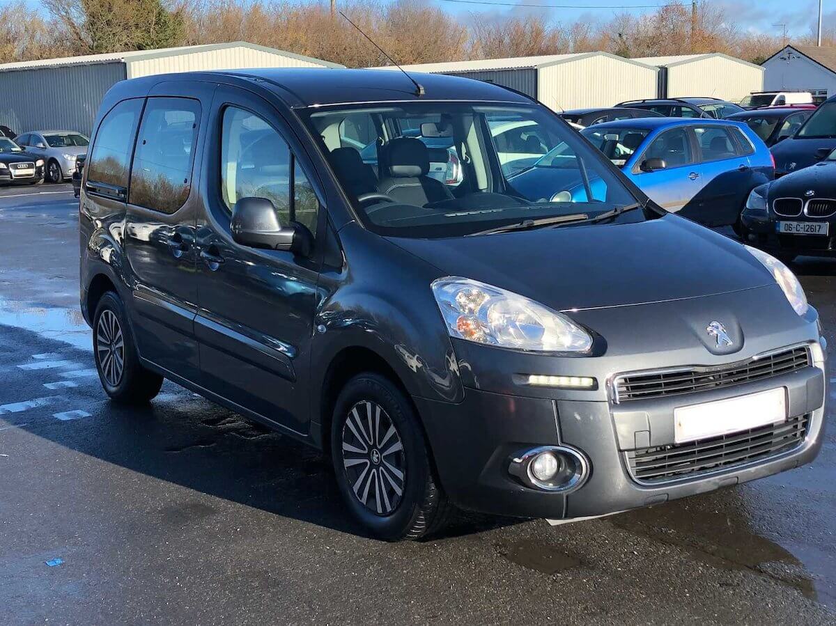 2013 Peugeot Partner 1.6 diesel taxi spec G9